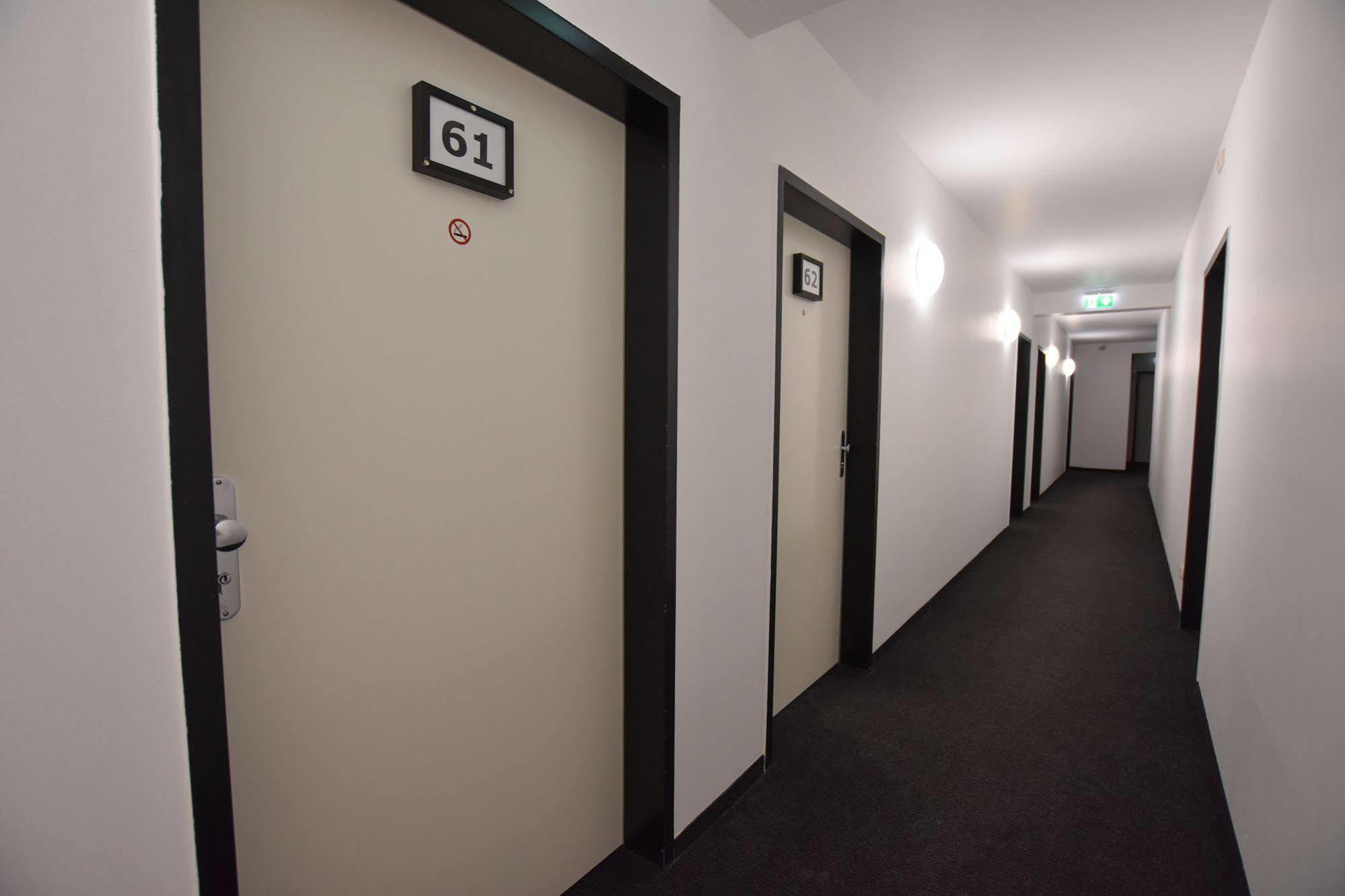 Hotel U. + Apartments 뮬하임안더루 외부 사진